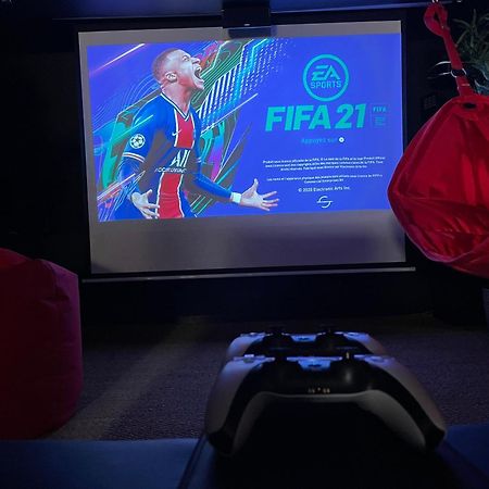 Capsule Cinema - Balneo Home Cinema Playstation 5 ヴァランシエンヌ エクステリア 写真