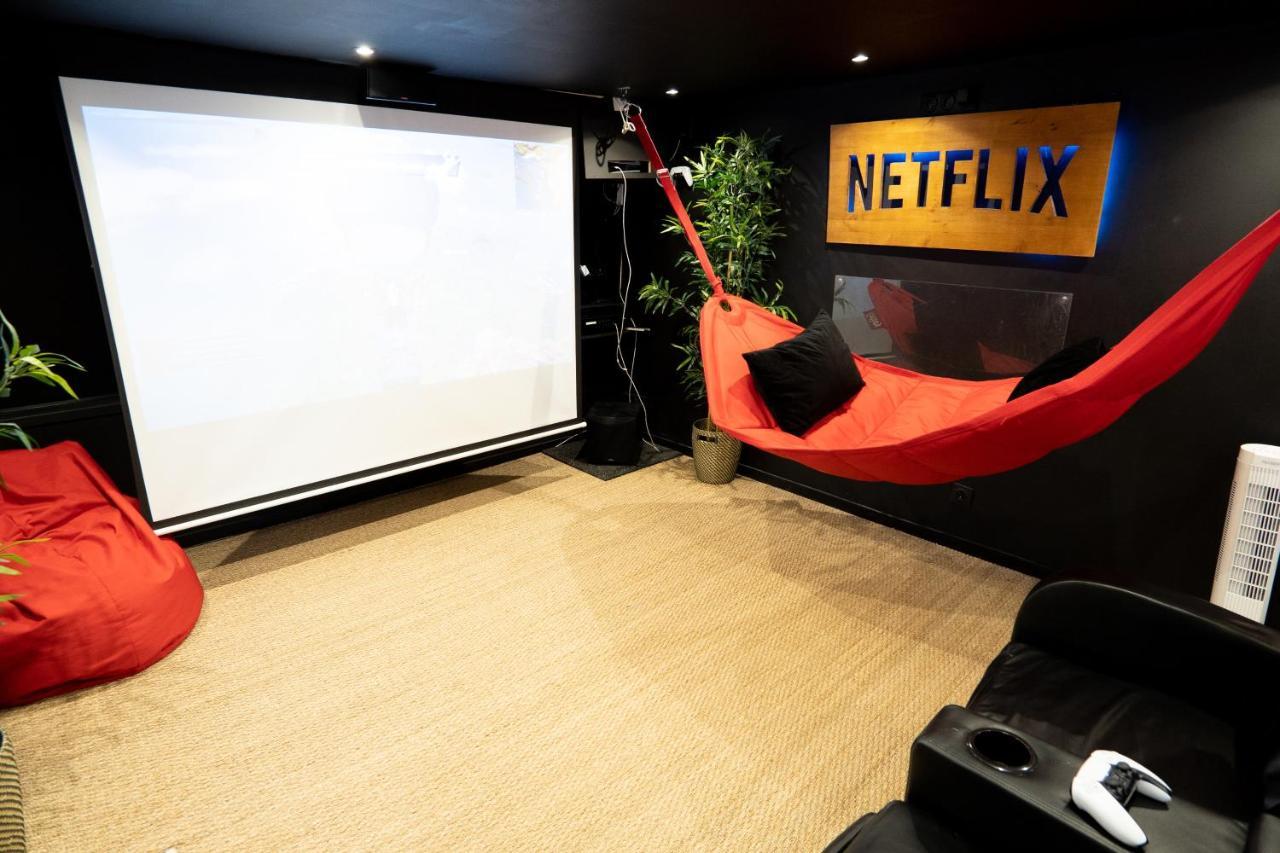 Capsule Cinema - Balneo Home Cinema Playstation 5 ヴァランシエンヌ エクステリア 写真