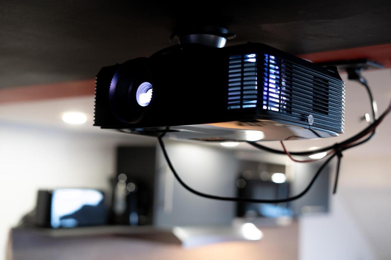 Capsule Cinema - Balneo Home Cinema Playstation 5 ヴァランシエンヌ エクステリア 写真