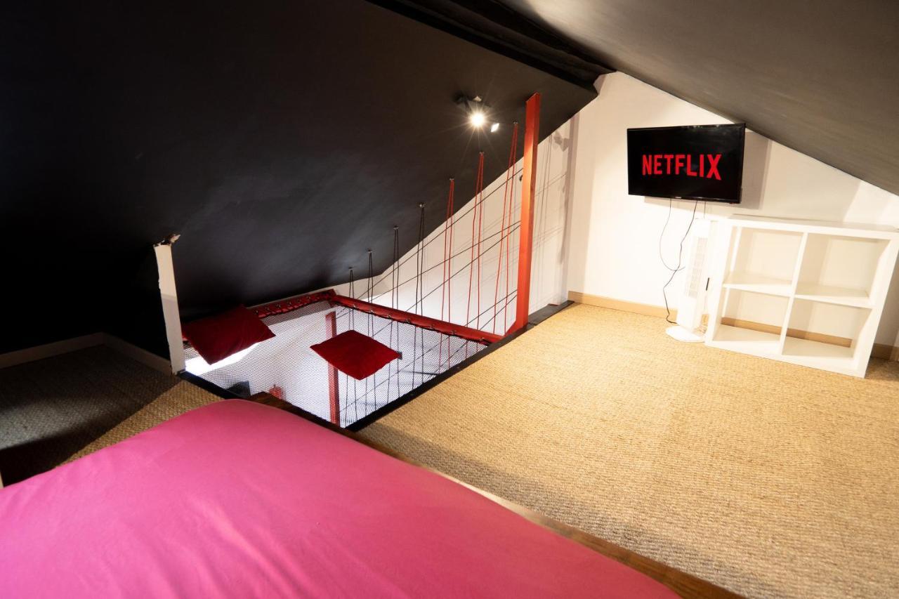 Capsule Cinema - Balneo Home Cinema Playstation 5 ヴァランシエンヌ エクステリア 写真